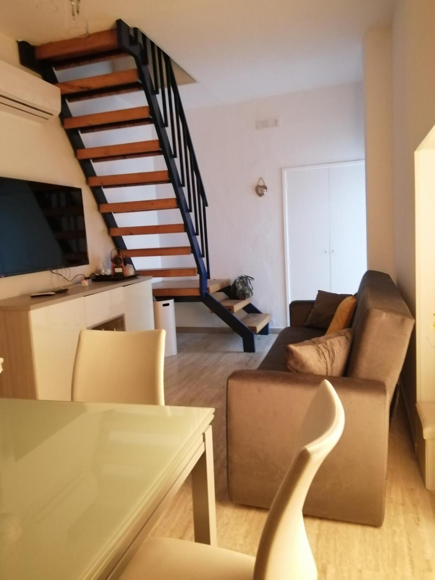 نابولي B&B Palazzo Satriano الغرفة الصورة
